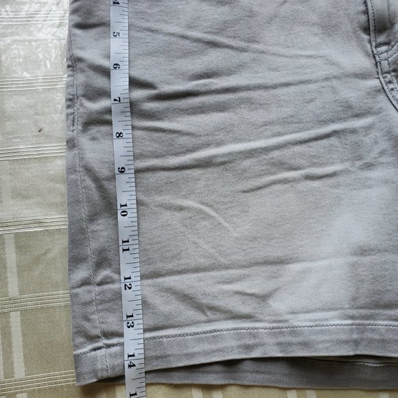 𝅺Calvin Klein Jeans size w31 light grey denim jean shorts - Picture 7 of 11